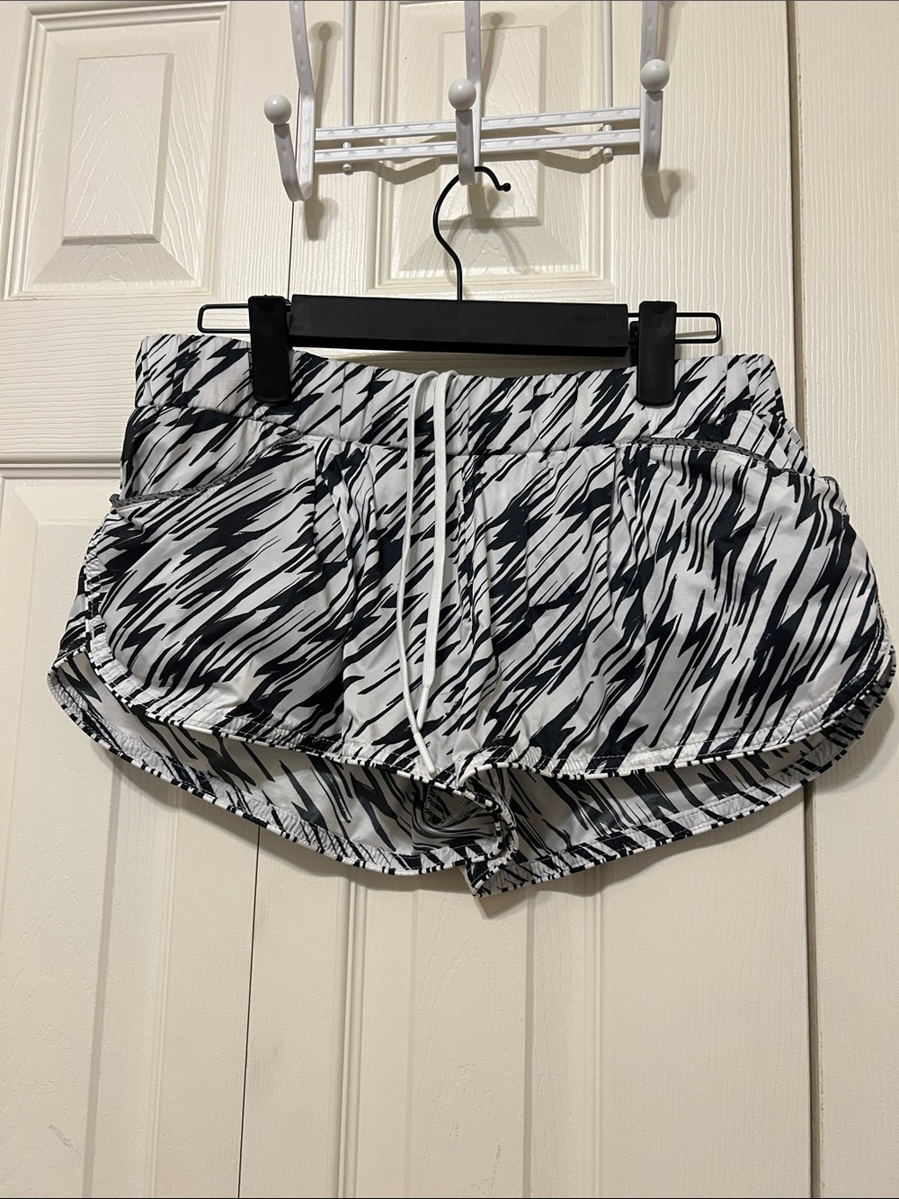 Stella Mc Cartney  Printed Women's Athletic Shorts with Drawstring Waist